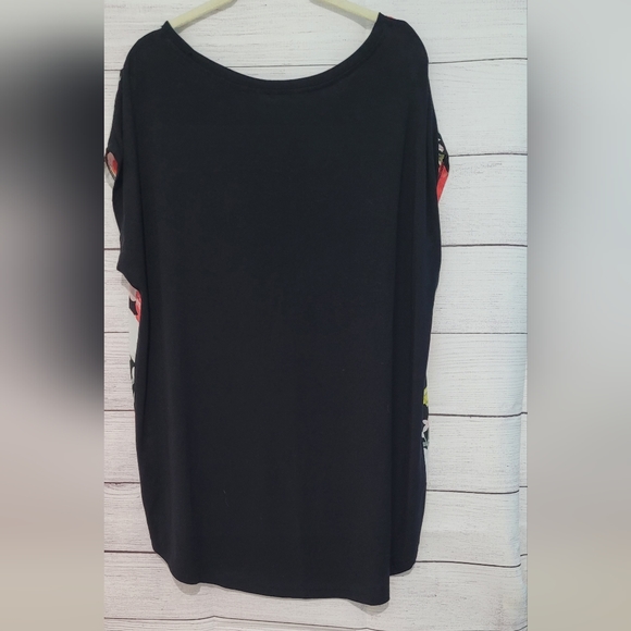 Nwot Reitmans floral print sleeveless blouse - Picture 5 of 10